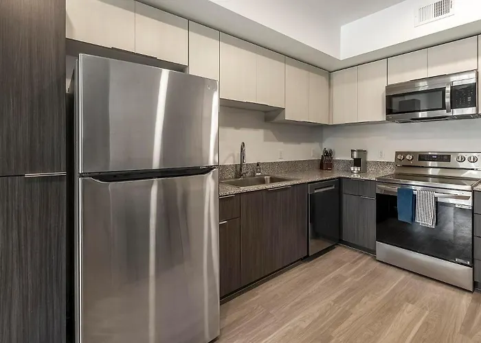 Landing Incredible 2Bd Pool Gym