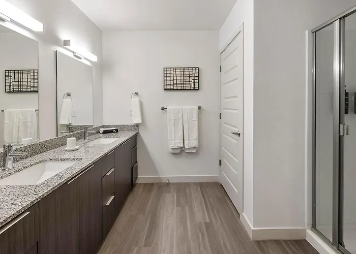 Landing Incredible 2Bd Pool Gym * Phoenix
