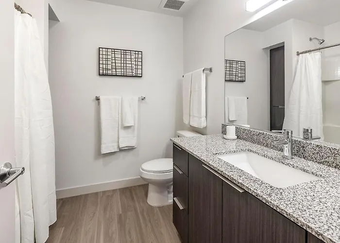 Landing Incredible 2Bd Pool Gym Apartment *