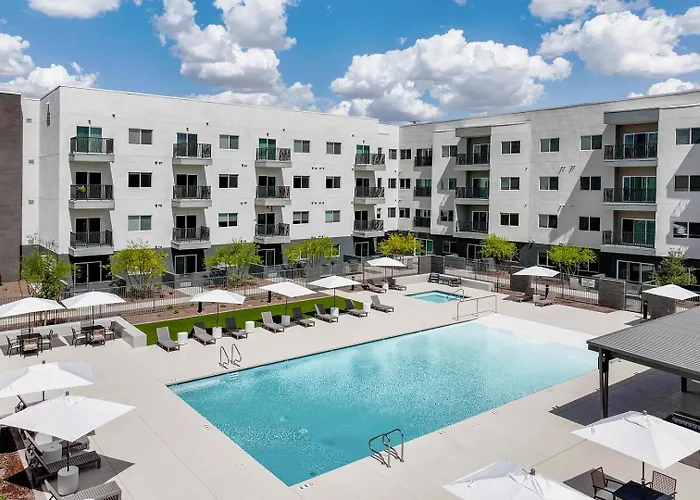 Landing Incredible 2Bd Pool Gym * Phoenix