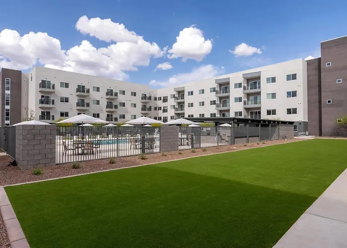 Landing Incredible 2Bd Pool Gym *