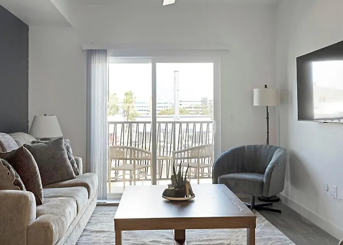 Landing Incredible 2Bd Pool Gym * Phoenix