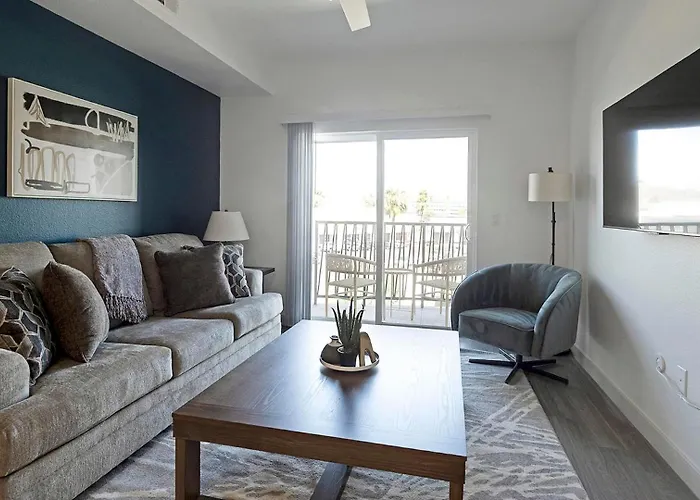 Landing Incredible 2Bd Pool Gym *
