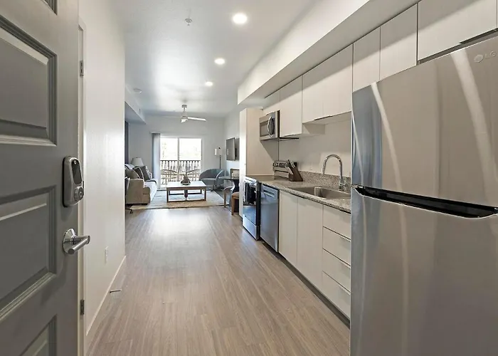 Apartment Landing Incredible 2Bd Pool Gym